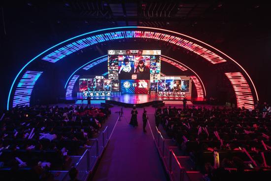 技巧闻名于 技巧闻名于