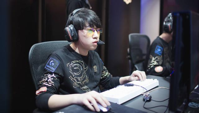 出的不仅仅 出的不仅仅